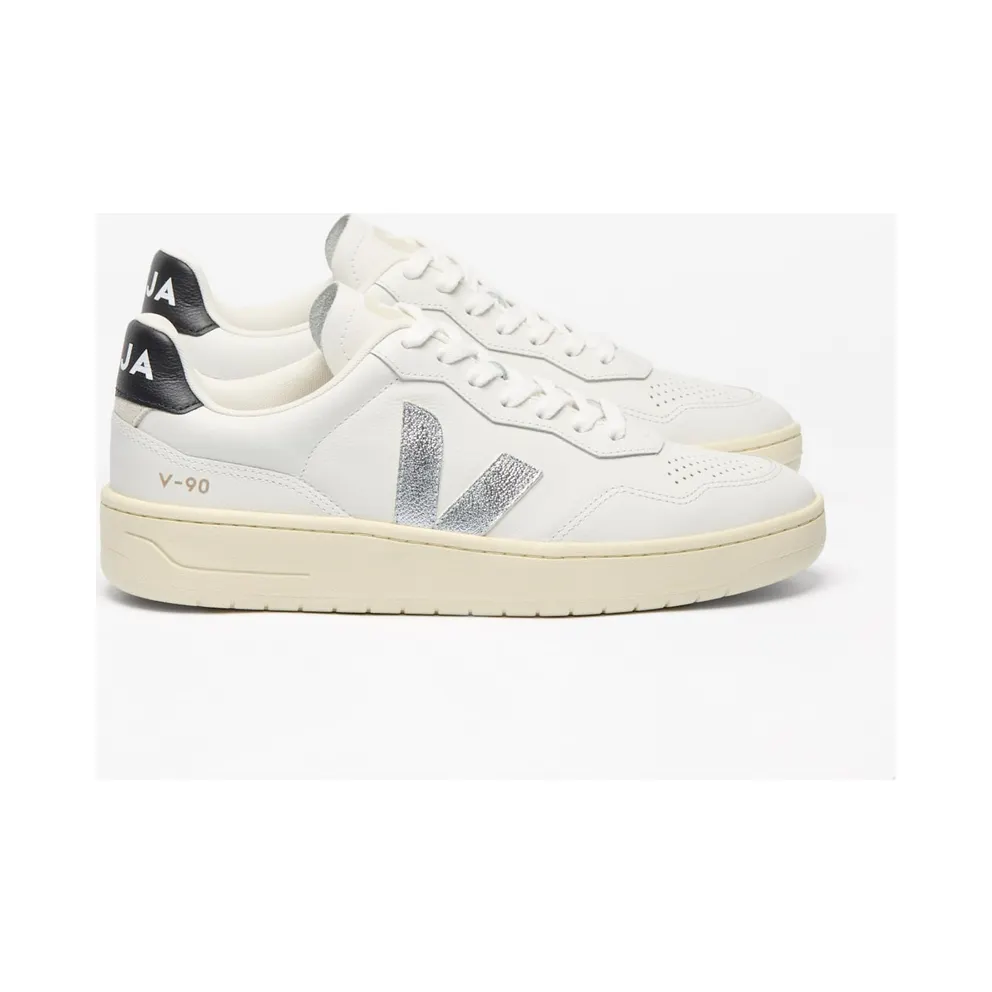 Veja V-90 O.T. Leather “Silver” (VD2020910A)