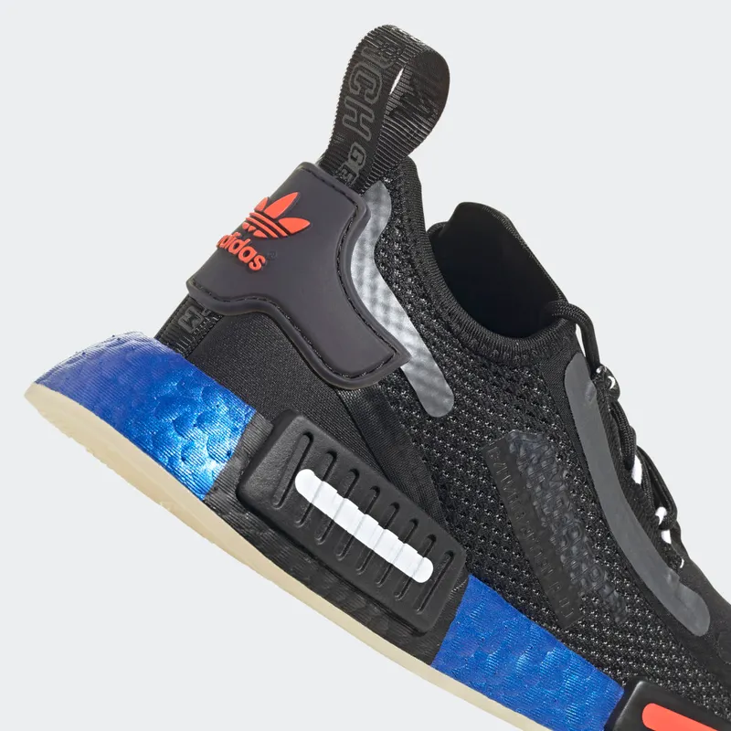 Adidas NMD_R1 Spectoo Core Black / Core Black / Solar Red (FY9043)