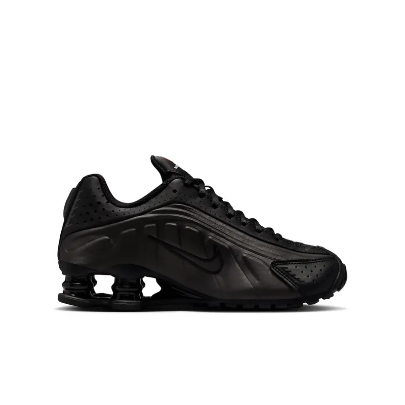 Nike Shox R4 “Blackout” (CW2626-003)
