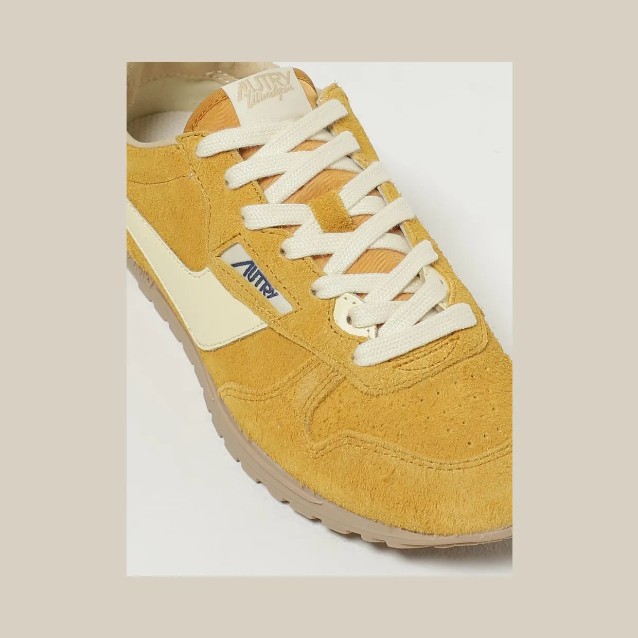 Autry Sneakers Yellow (WSLWUB03) (3)