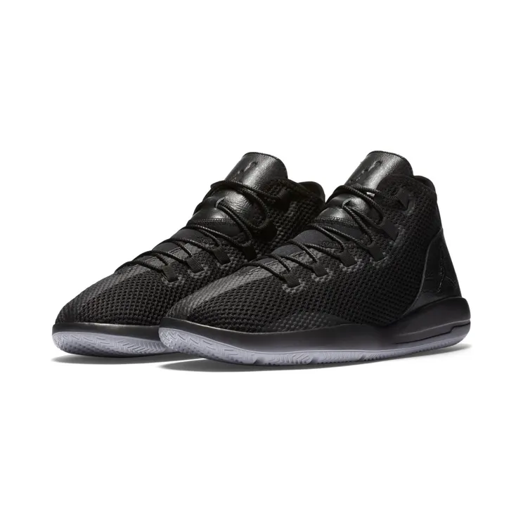 Jordan Reveal “Black / Wolf Grey” (834229-010)