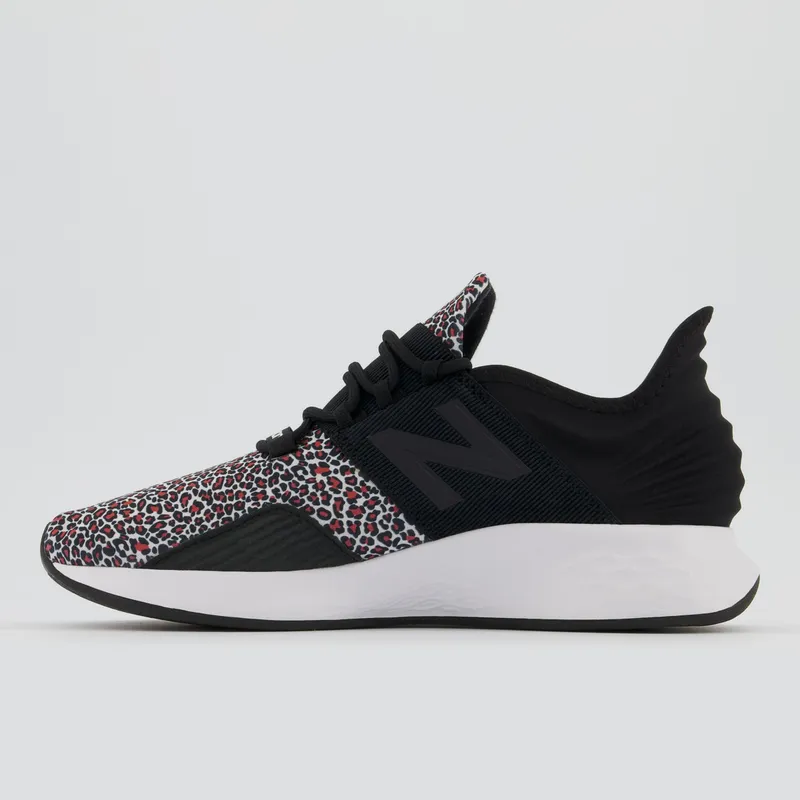New Balance New Balance  Black/Red/White (WROAVBV)
