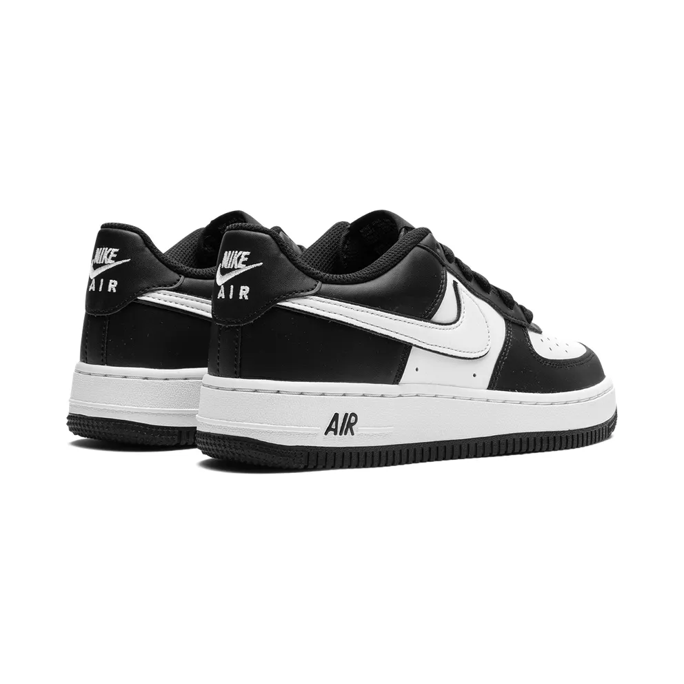Nike Air Force 1 Low GS “Panda” (DV1621-001)