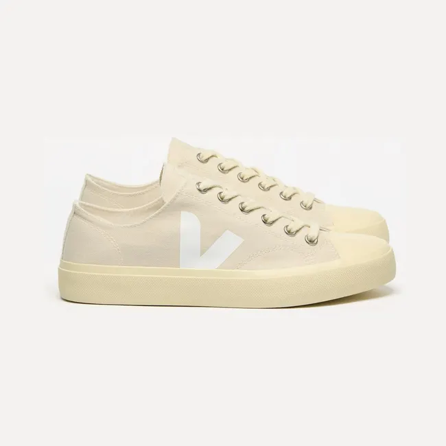 Veja Wata Pierre / White (PL0120568A)