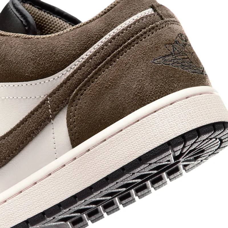 Jordan 1 Low “Palomino” (553558-200)