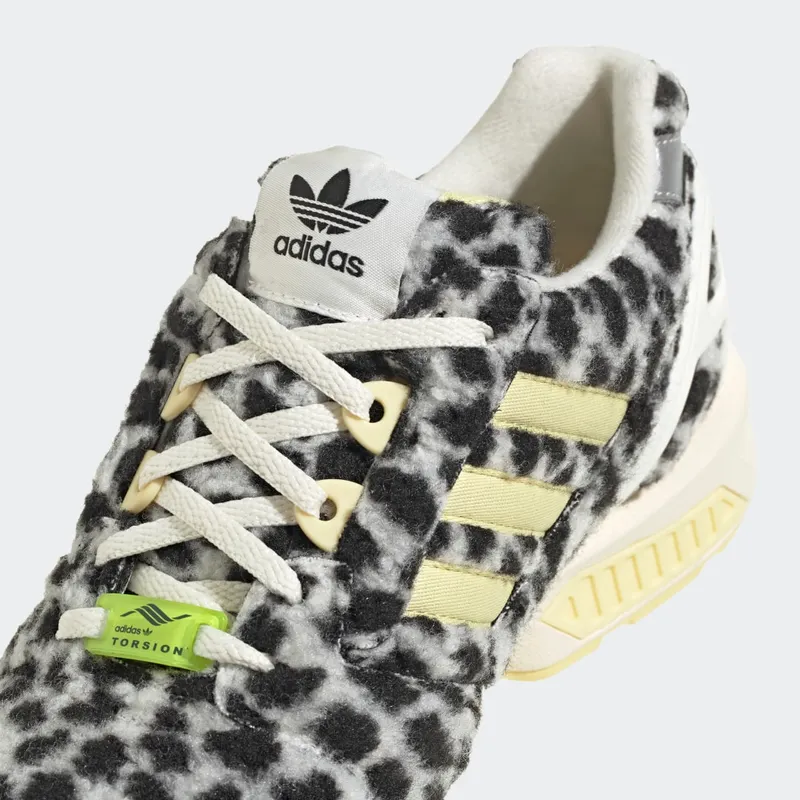 Adidas ZX 8020 Off White / Almost Yellow / Core Black (GX2018)