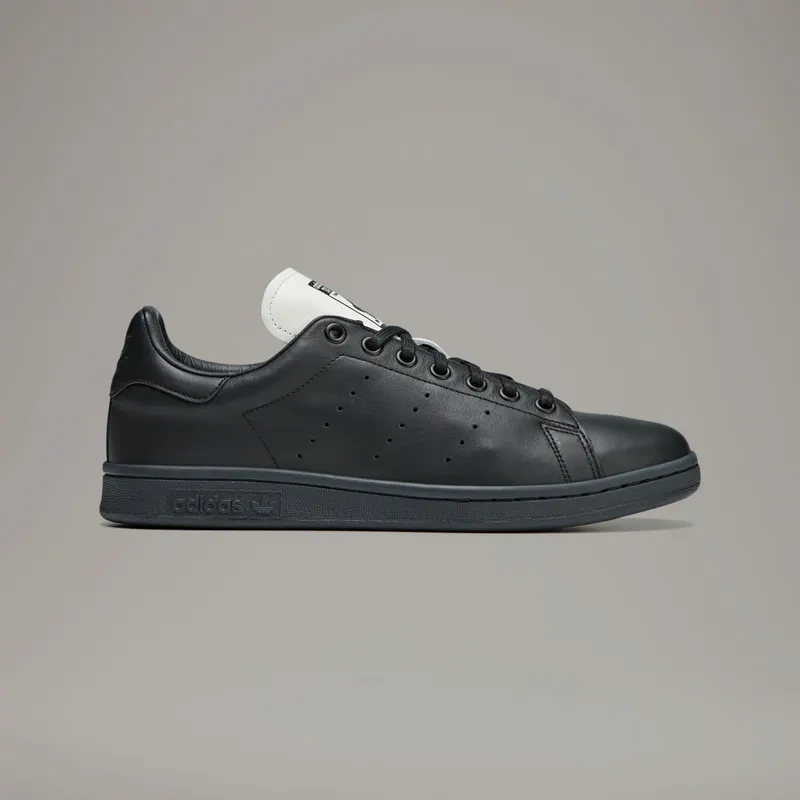 adidas Yohji Stan Black / Black / Core White (IE0946)