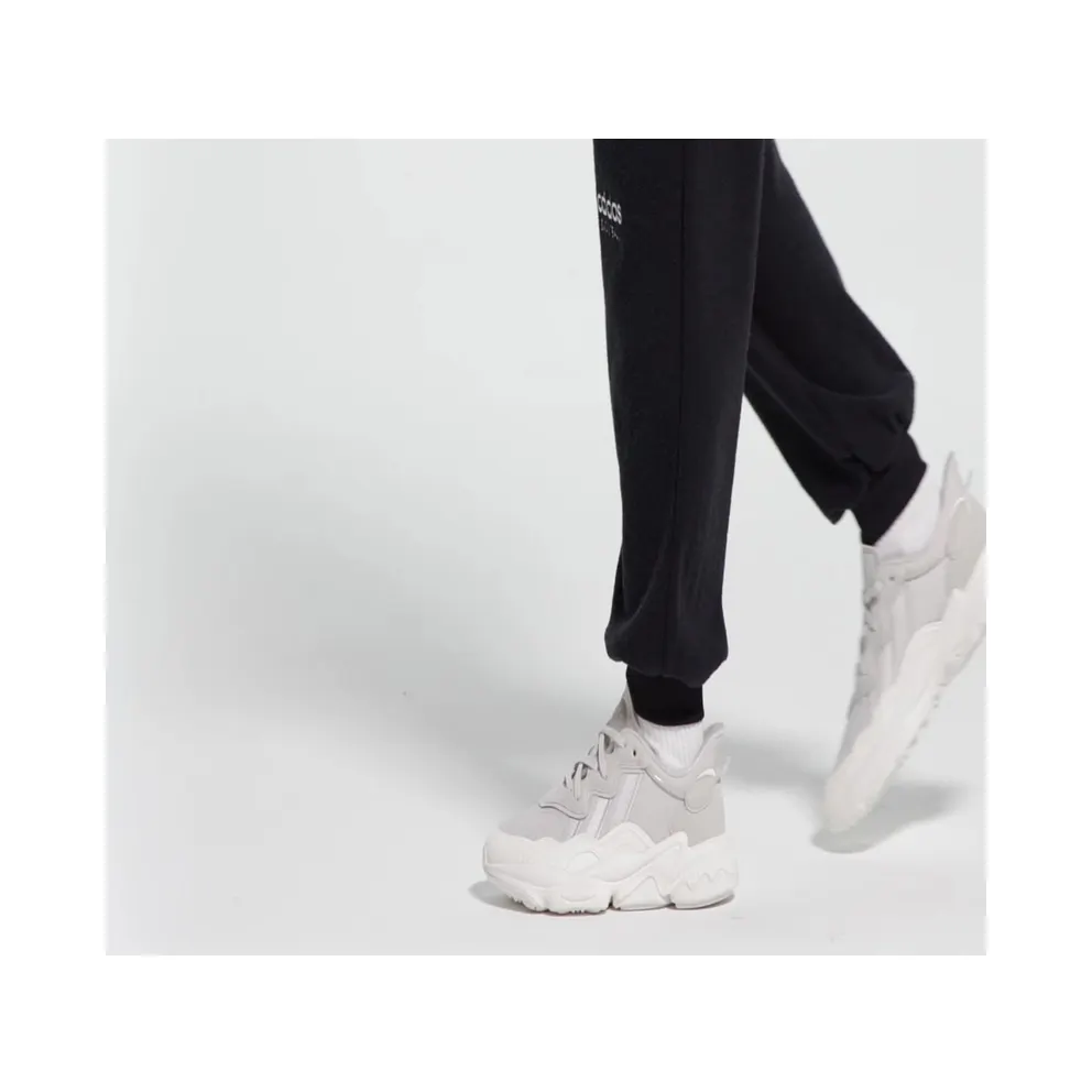 adidas OZWEEGO Grey One / Grey One / Core White (IF5479)