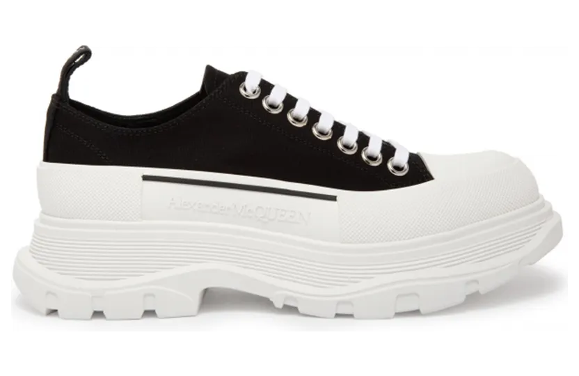 Alexander McQueen Tread Slick Low Lace Up Black White (W) (611705W4L321070)