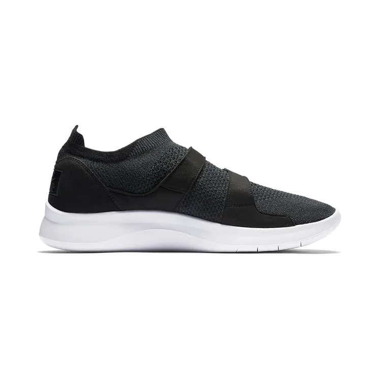nike-sneaker 898022-001