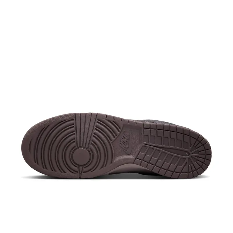 Nike Dunk Low “CBGB” (IB2258-001)