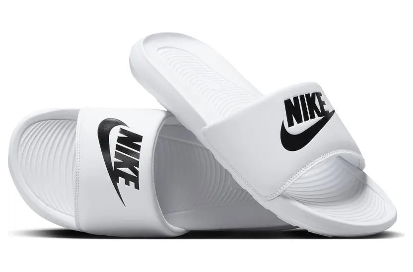 nike-victori-one CN9675-100