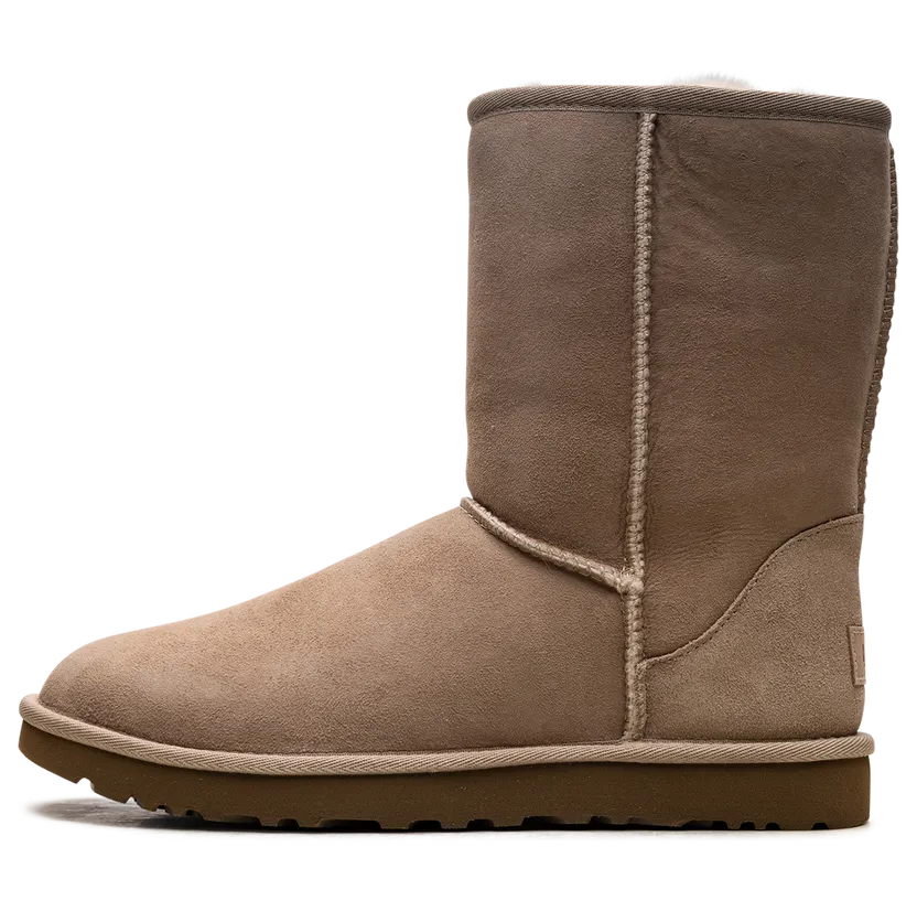 Ugg Classics Short Ii “Sand” (1016223-SAN)