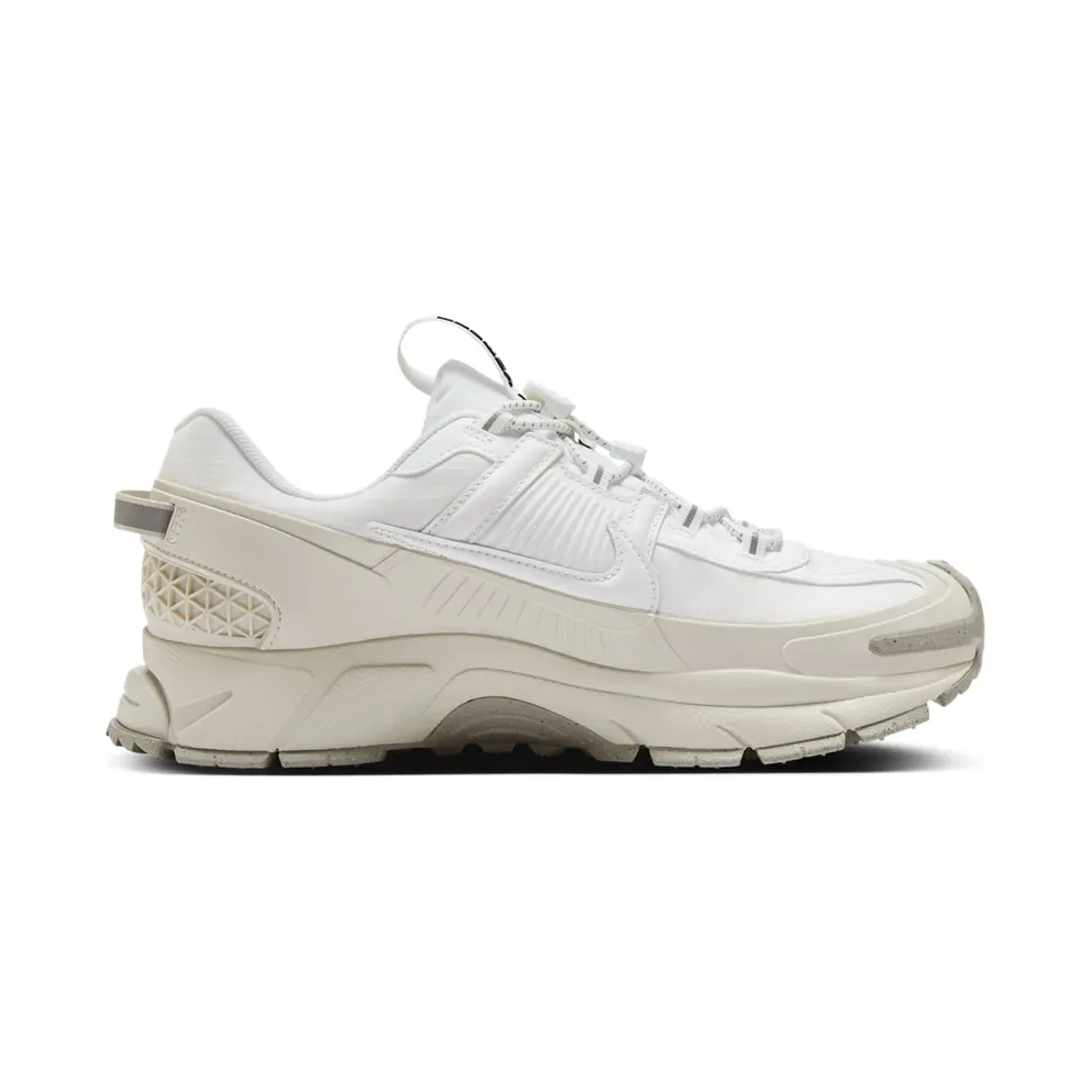 Nike Zoom Vomero Roam (summit white / summit white / light bone) – HV5951-100