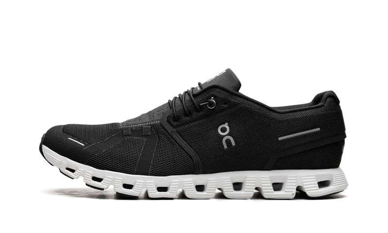 On Running Cloud 5 “BLACK/WHITE” (59.98919)