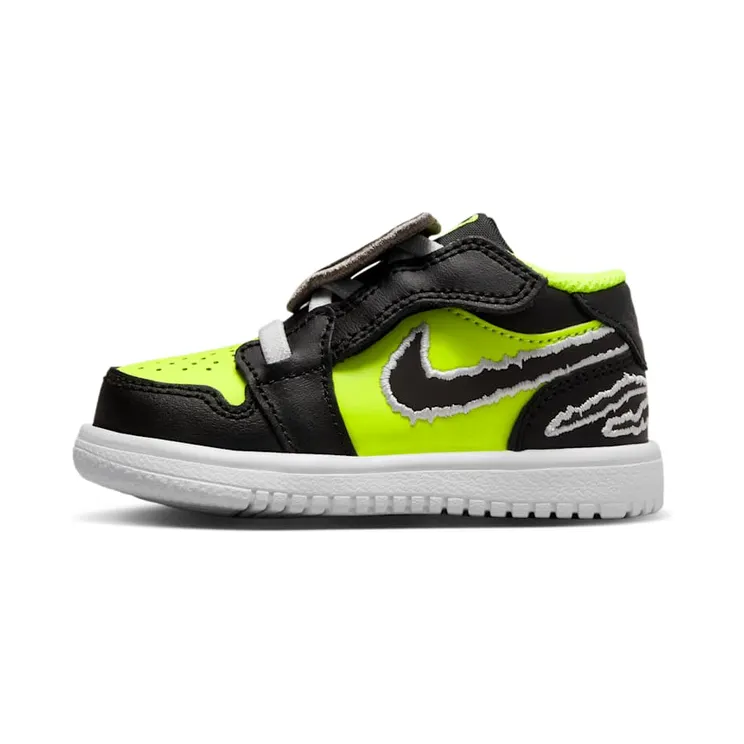 Jordan 1 Low Alt SE Black Cat Volt (DX6668-701)