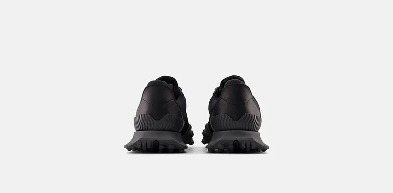 New Balance XC-72 Gore-Tex “Triple Black” (UXC72GBG)