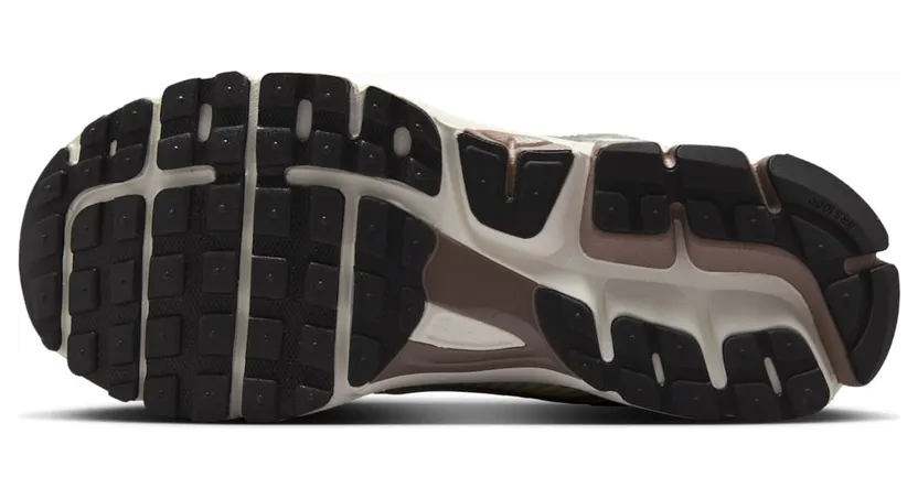 nike-air-zoom IB8129-133