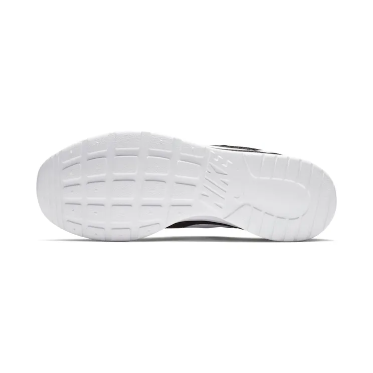 nike-tanjun 812654-011