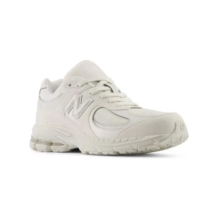 new-balance-2002r GC2002WH