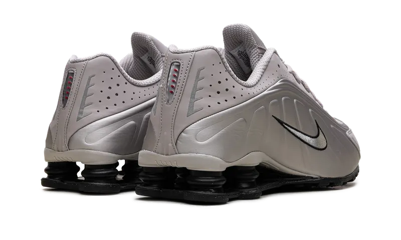 Nike Shox R4 “College Grey” (IH0265-009)
