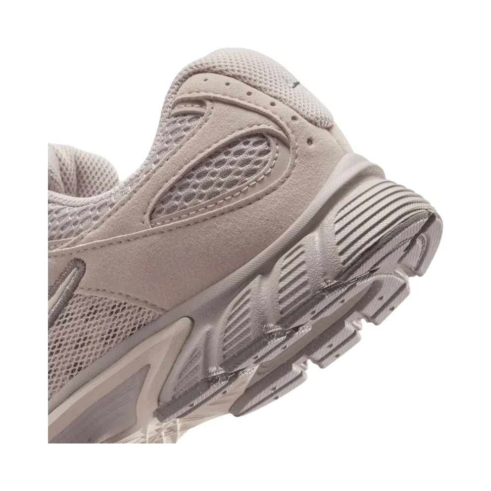 Nike V5 RNR Bruin (IO1644-201)