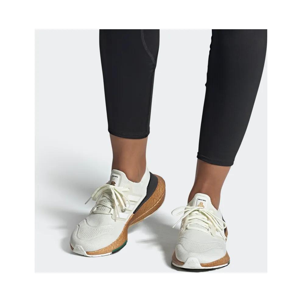 adidas Ultraboost 22 Made with Nature White Tint / Zero Metalic / Core Black (HP9184)