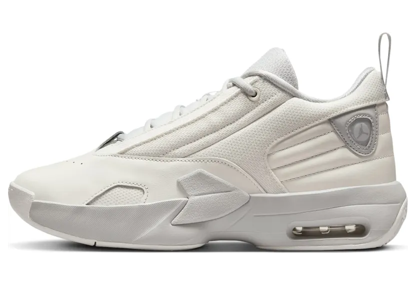 Air Jordan Max Aura FQ7943-101
