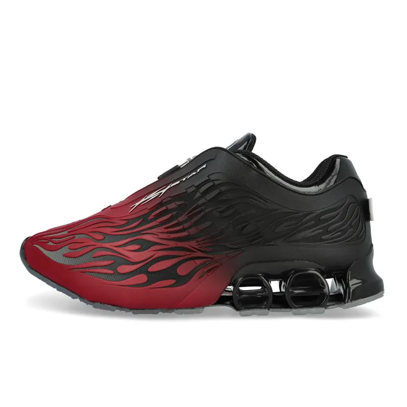 Hellstar zet de adidas Megaride S2 in brand: zwart-naar-rood met blootliggende pods (LB5626)