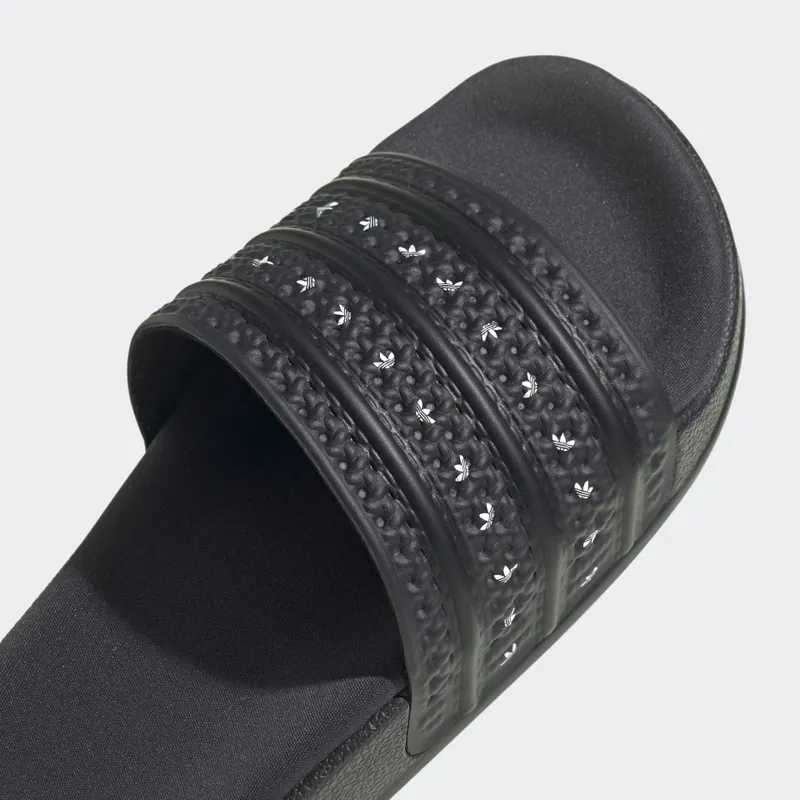 Adidas Adilette Slides Carbon / Core Black / Cloud White (GX9580)