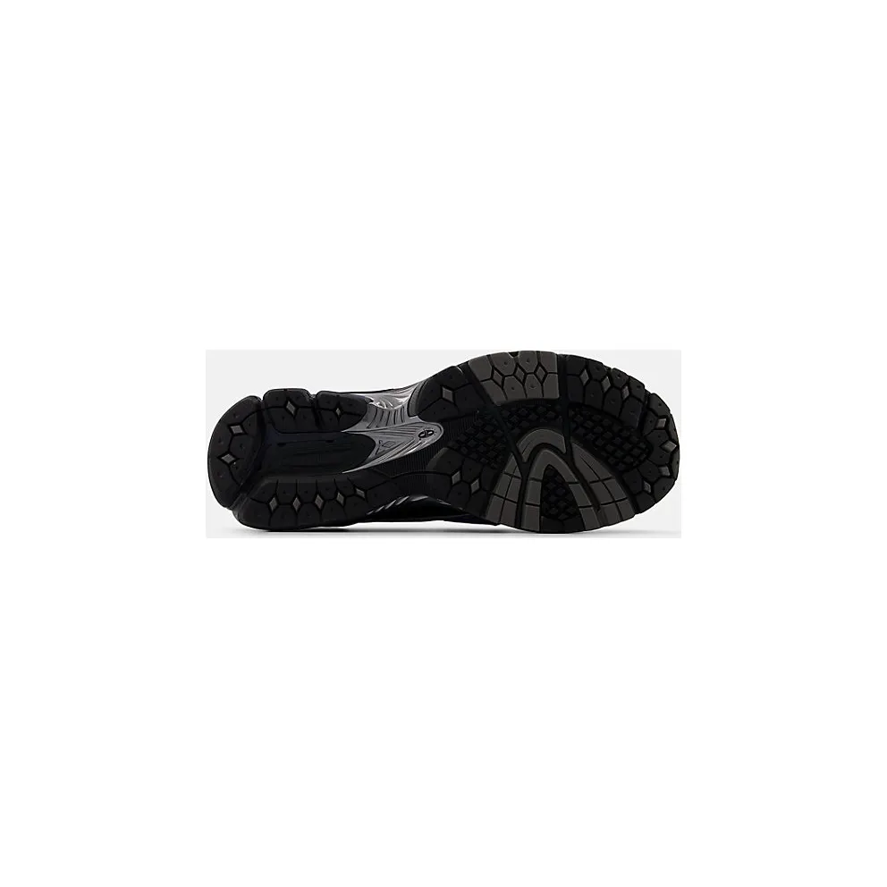 New Balance 1906L “Black Cement / Blue Gemstone” (U1906LAR)