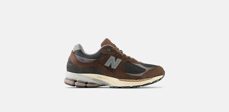 New Balance 2002R “Lunar New Year” (M2002RLY)