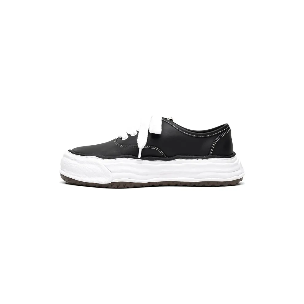 Maison Mihara Yasuhiro Baker 26 “Black” (A16FW702)