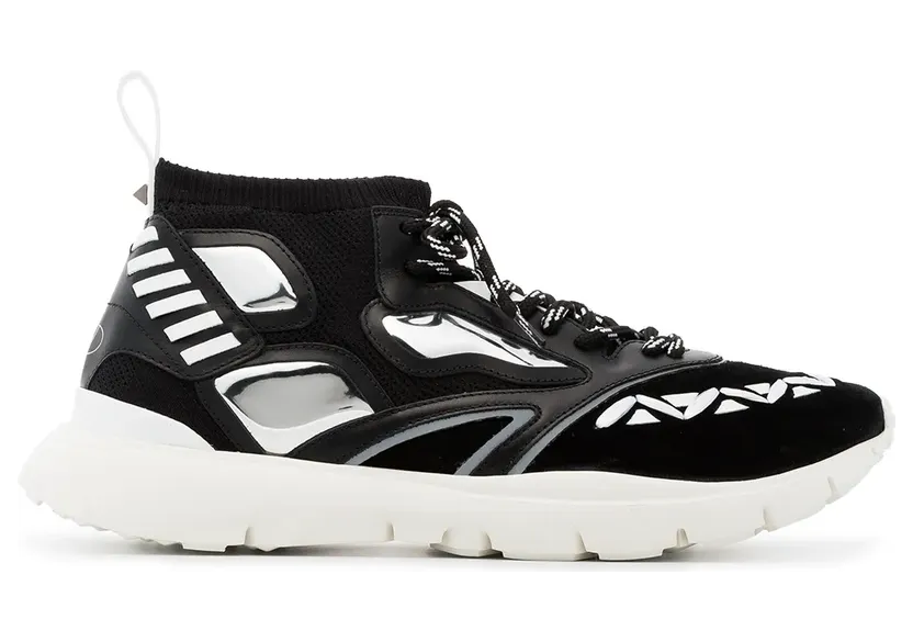 Valentino Garavani ‘Heroes’ “Black” (YS0A71SQU)