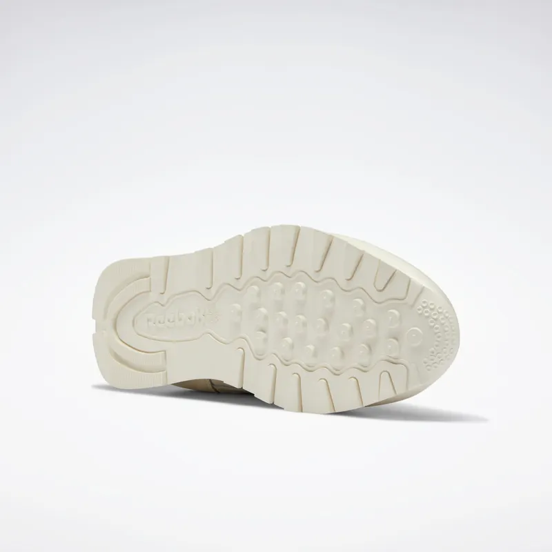 Reebok AWAKE Classic Leather Shoes Chalk / Sandtrap / Sandtrap