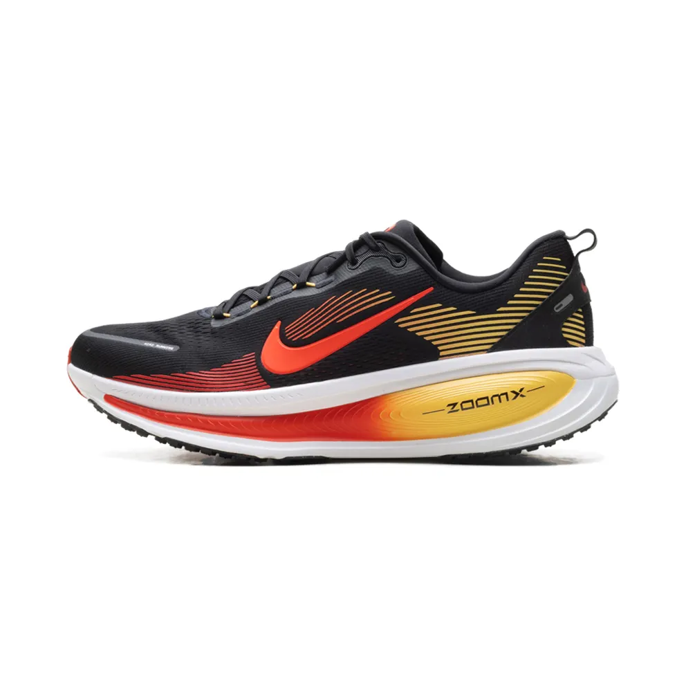 Nike Vomero 18 “Black / Bright Crimson / Light Crimson” (HM6803-016)