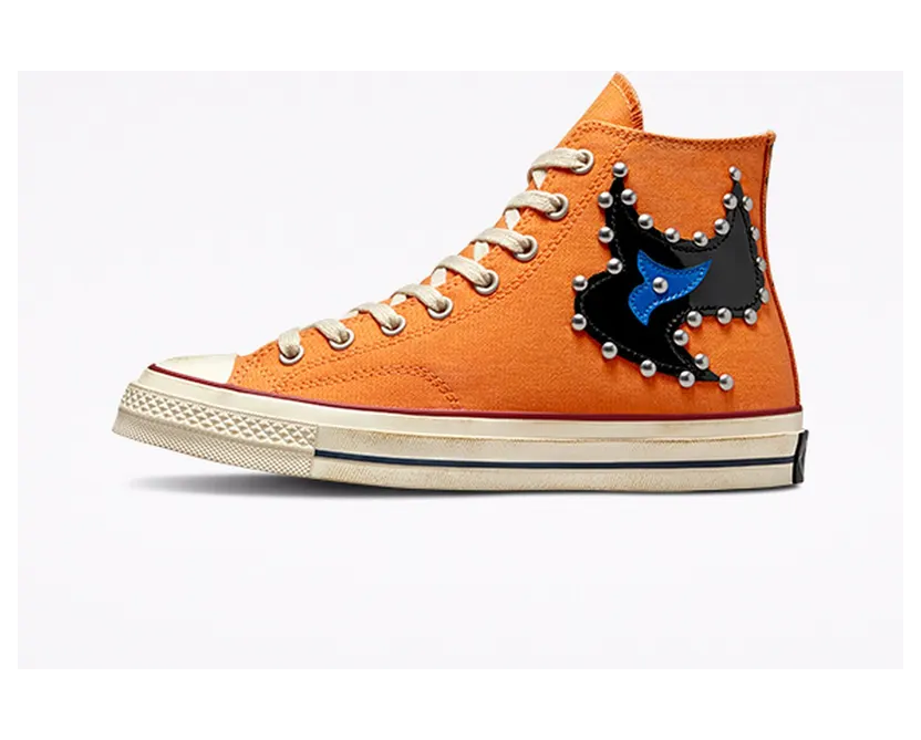 converse-chuck-taylor-all-star A01762C