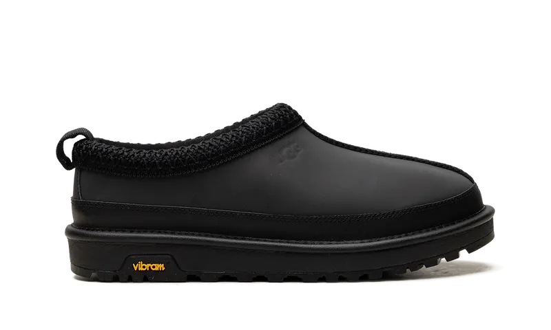 Ugg Tasman Reflective Slide “Black Reflective” (1172290-BRLC)