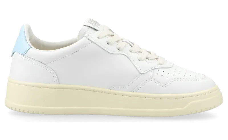 Autry Medalist Low W (leat / leat white / str blue) – AULWLL64 (3)