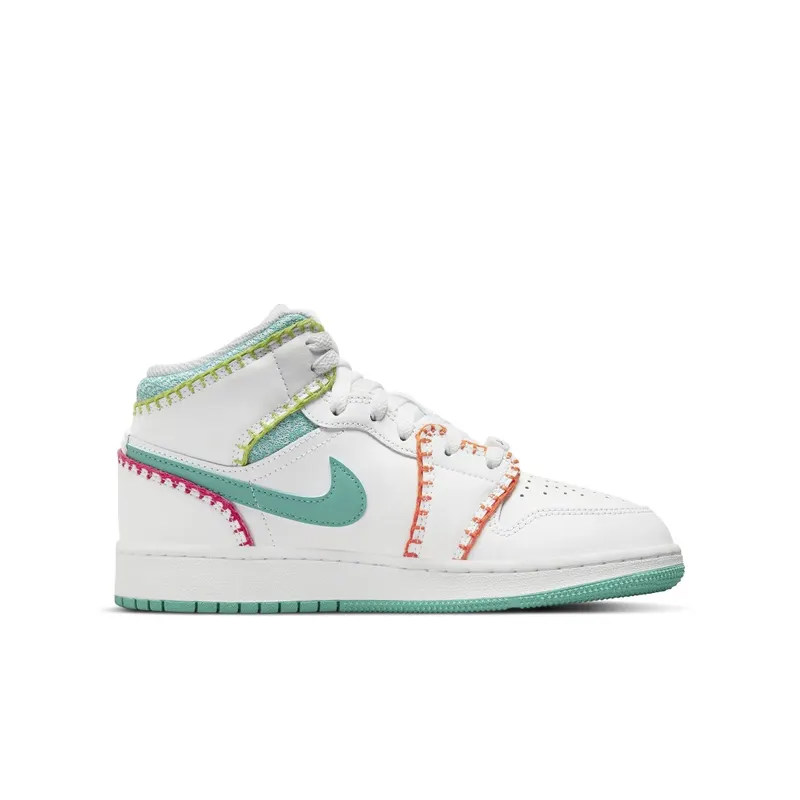 Air Jordan 1 Mid SE Older Kids’ White (DM6218-100)