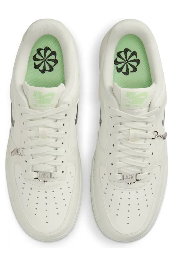 nike-air-force FN8540-100