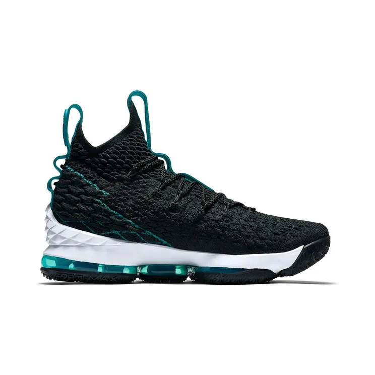 nike-lebron-15 AR5126-001