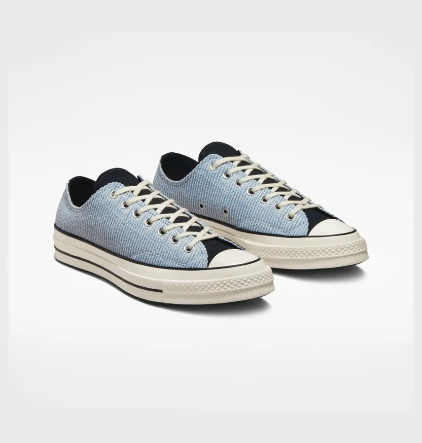 converse-chuck-taylor-all-star A02766C