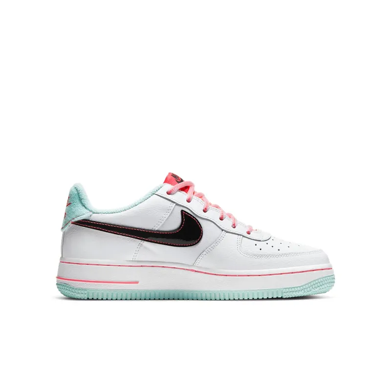 Nike Air Force 1′ 07 LV8 Older Kids’ White (DD7709-100)