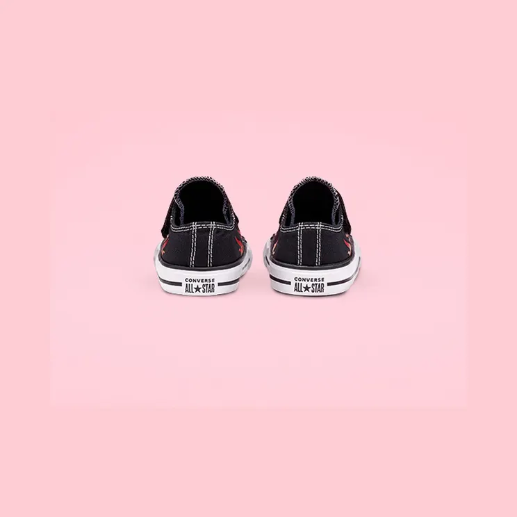 converse-chuck-taylor-all-star 766199C