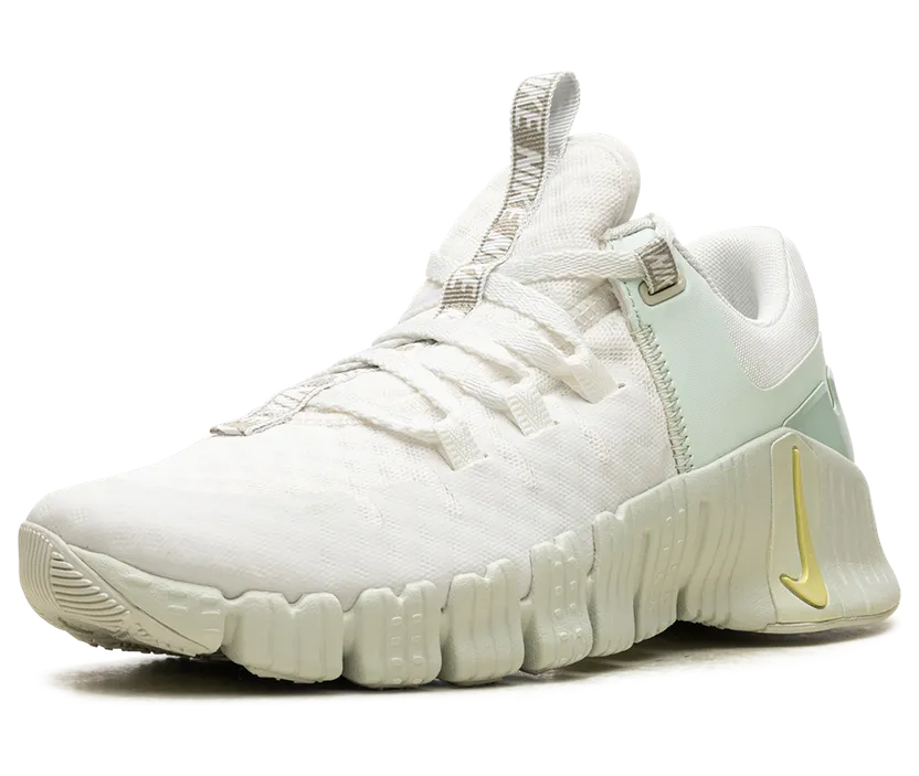 nike-free FJ1548-100