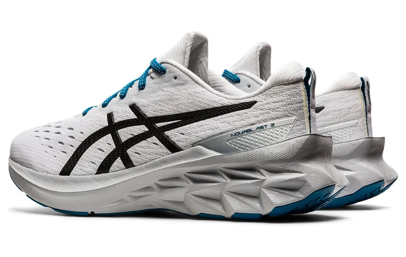 asics-novablast 1011B192-100
