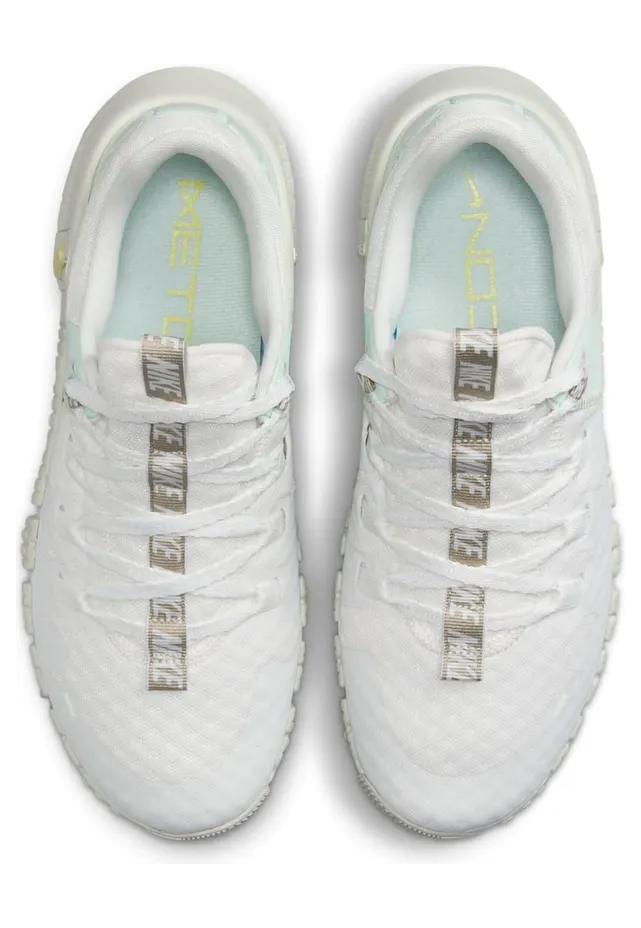 nike-free FJ1548-100