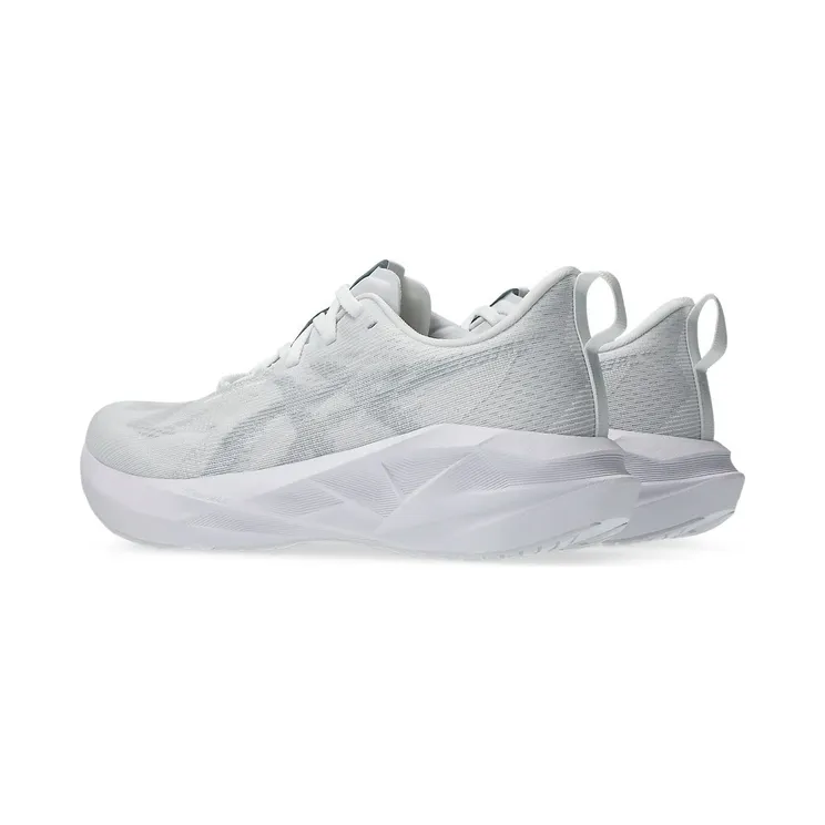 asics-novablast 1012B765-100