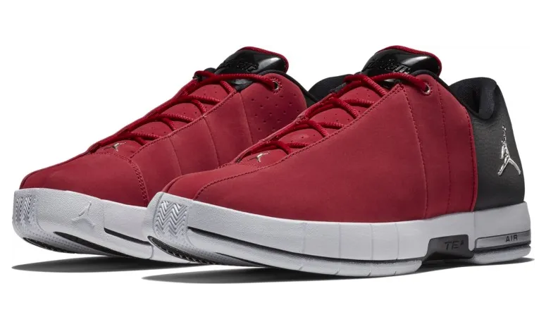 Jordan Team Elite 2 Low Gym Red Black
